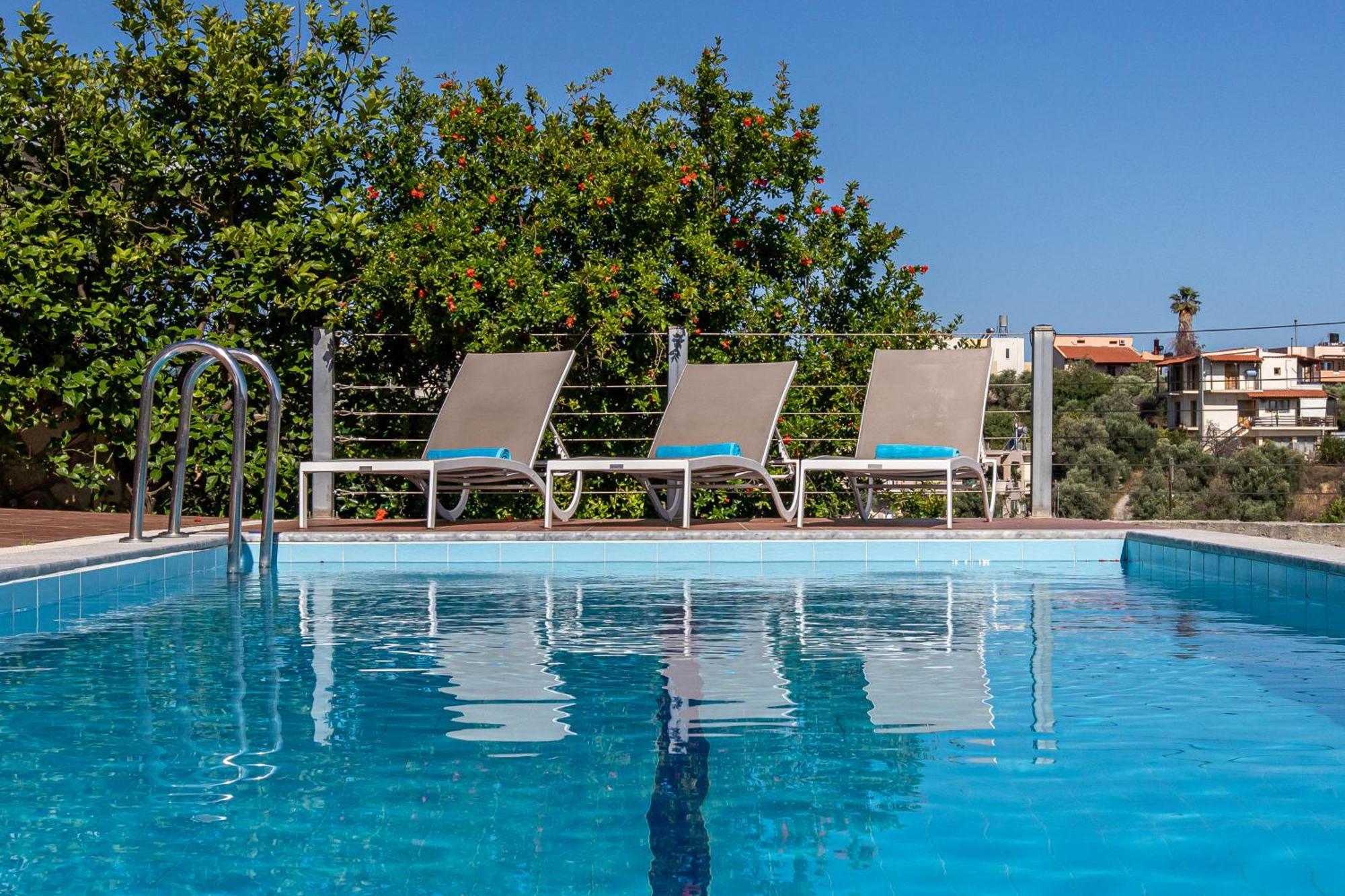Dimitra Apartment With Private Pool And Sea View -The Ground Floor Of A Two Storey Building Daráco Kültér fotó